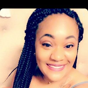 Meet your Posher, Karissa